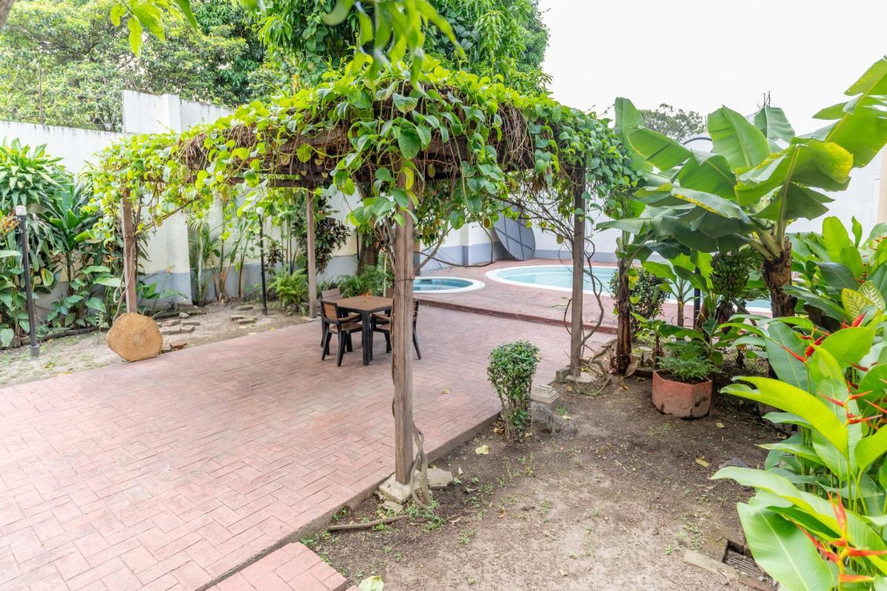 סאן סלבדור Volcano Hostal Y Restaurante מראה חיצוני תמונה
