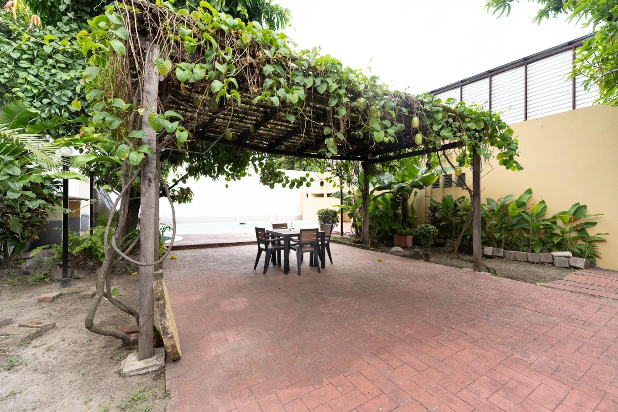 סאן סלבדור Volcano Hostal Y Restaurante מראה חיצוני תמונה