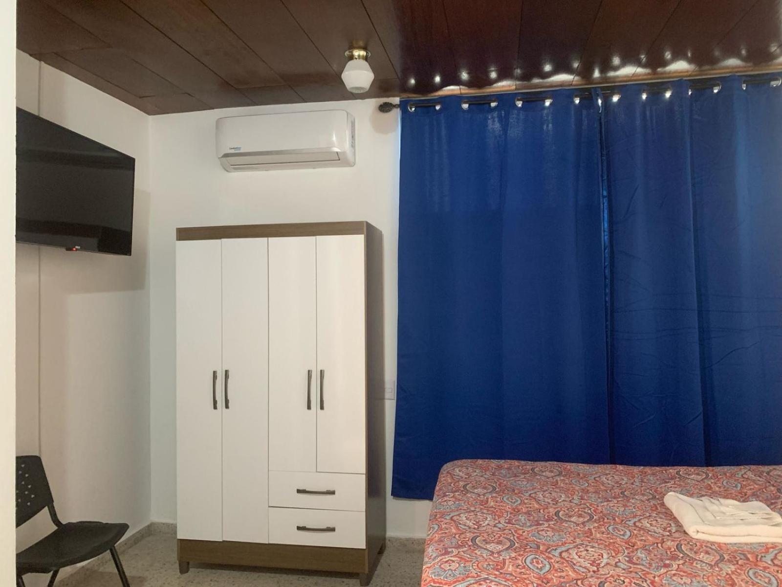 סאן סלבדור Volcano Hostal Y Restaurante מראה חיצוני תמונה